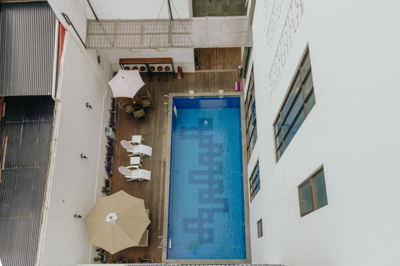 Urbanest Inn House Slipi Jacarta Exterior foto